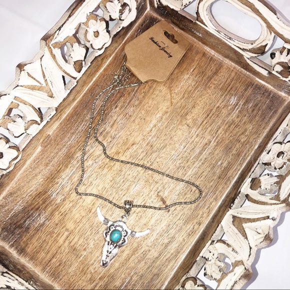 BOHO Bull Skull Pendant Turquoise Stone Silver NWT Western Steer - Picture 3 of 5